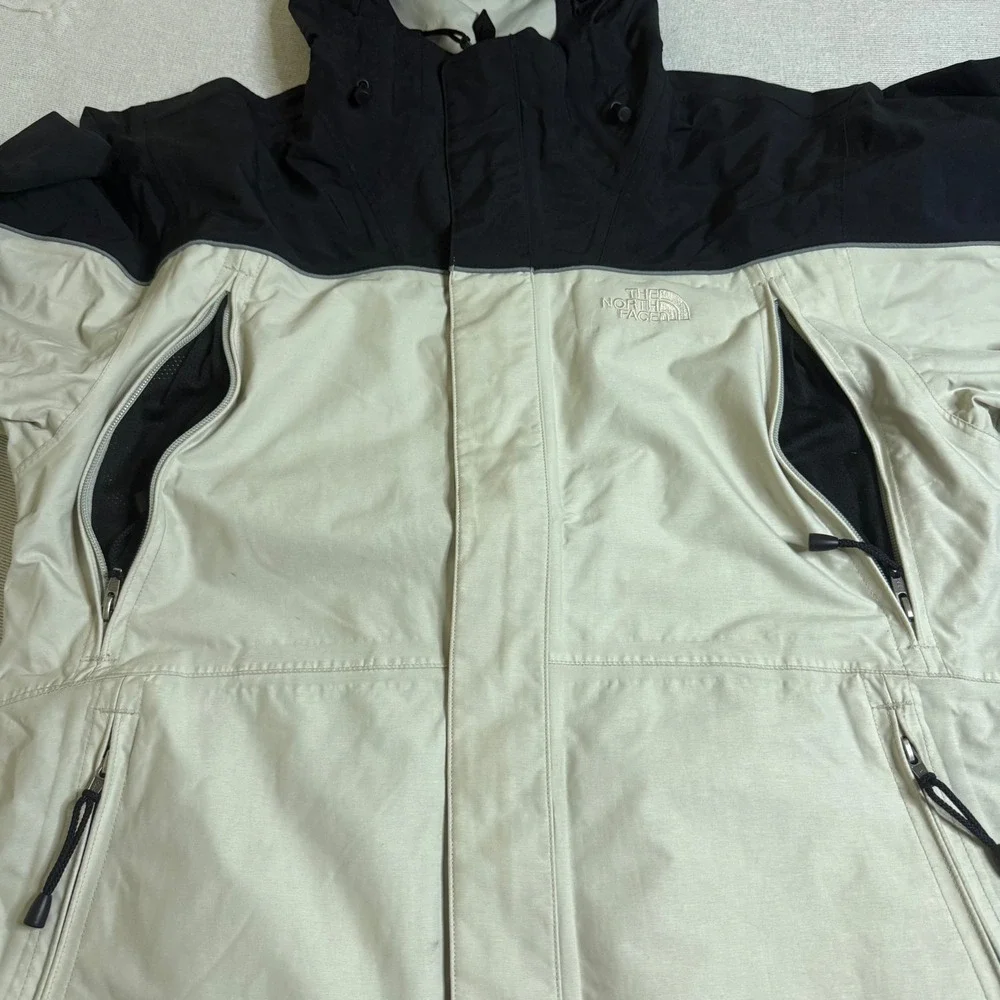 The North Face HyVent Parka Jacket Men L Cream Black Hooded Colorblock